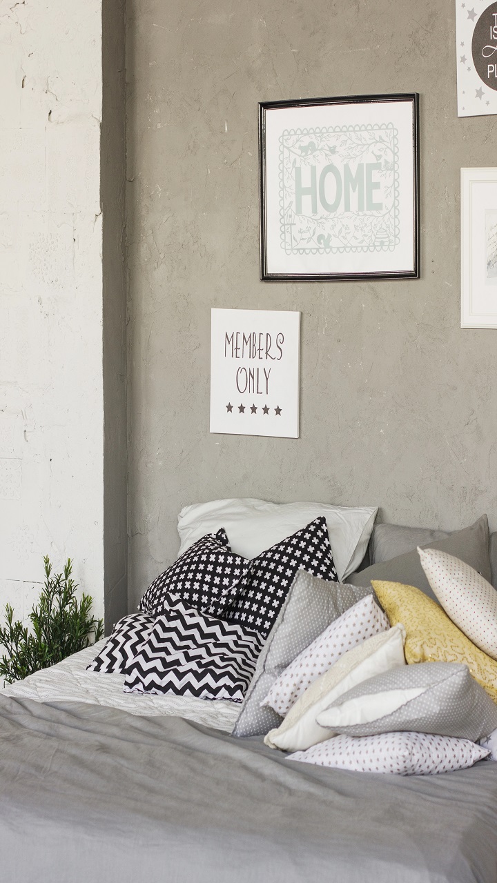 Renter-Friendly Walls Finally Make the Room Look Finished