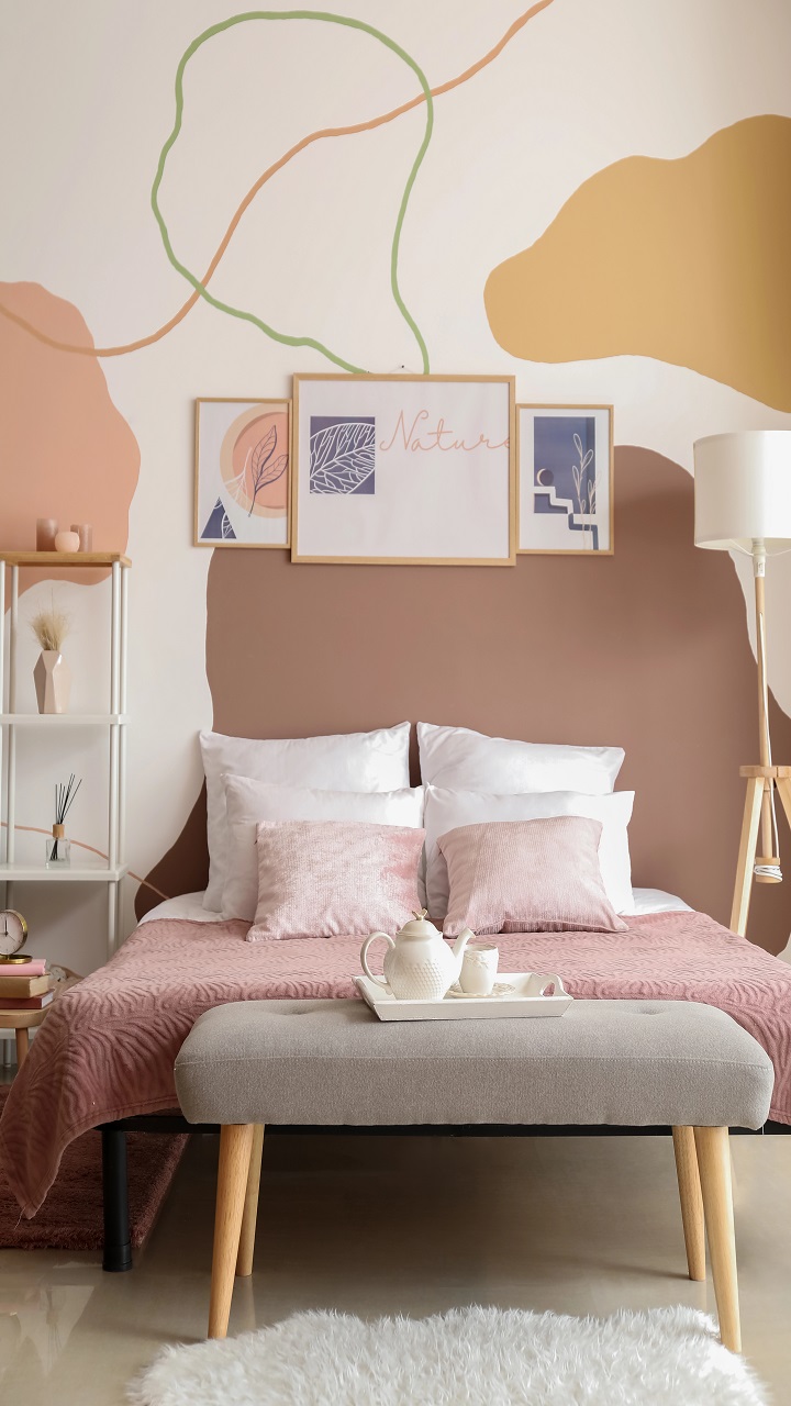 Leaned Art Instead of Hung Accent Pieces